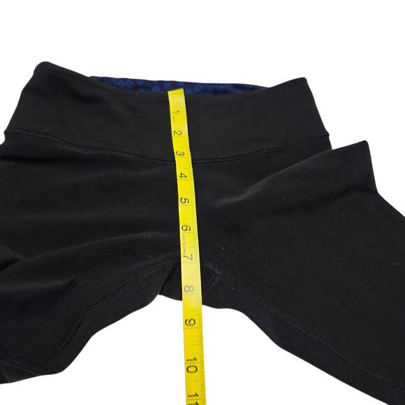 Lululemon Black Capri Leggings Size 2 Activewear Athleisure Yoga 21” Inseam - Picture 8 of 9